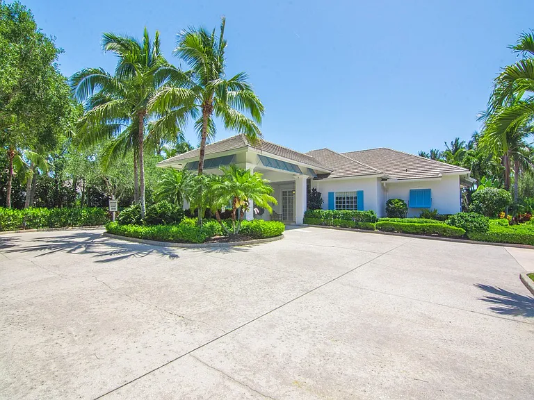 9013 Somerset Bay Ln #201 — Photo 34