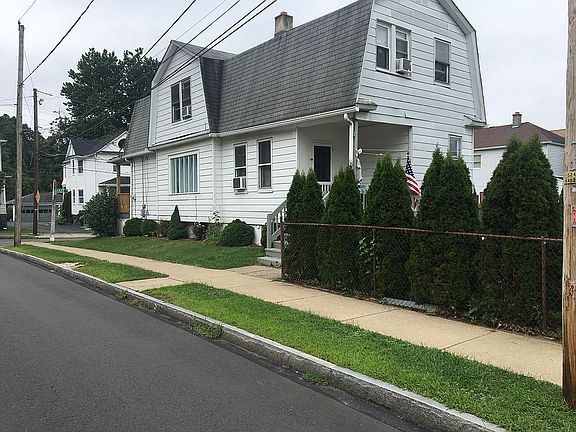 Landscaped yard 