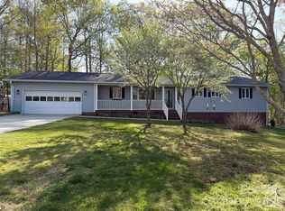 1140 Knollwood Dr, Claremont, NC 28610