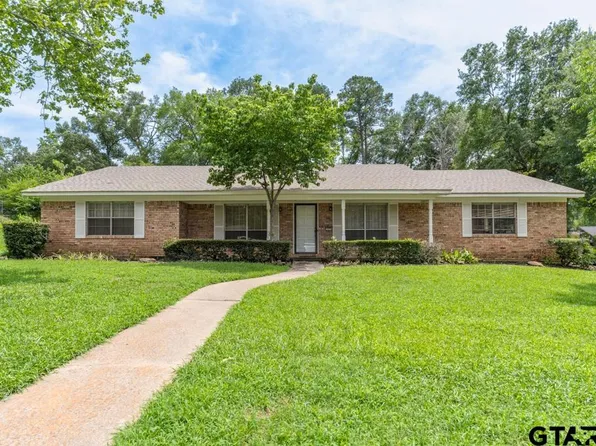 1826 Azalea St, Gilmer, TX 75644