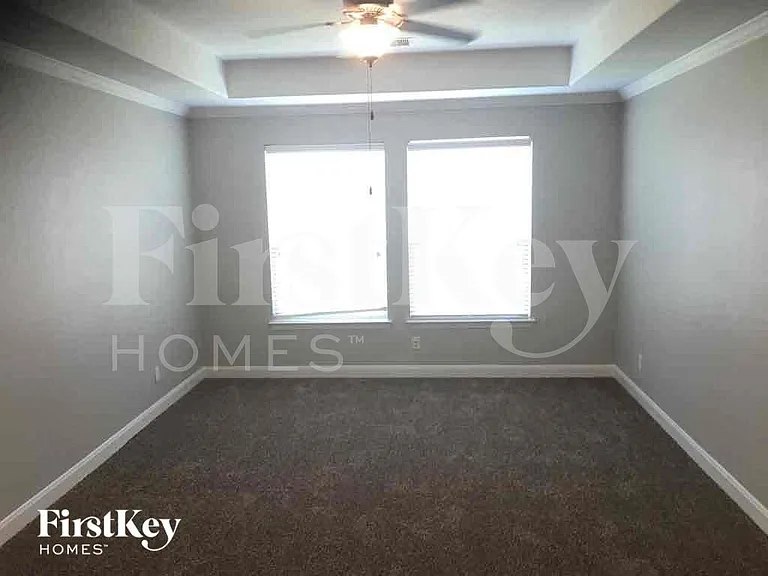 14623 Castle Cove Ln — Photo 10