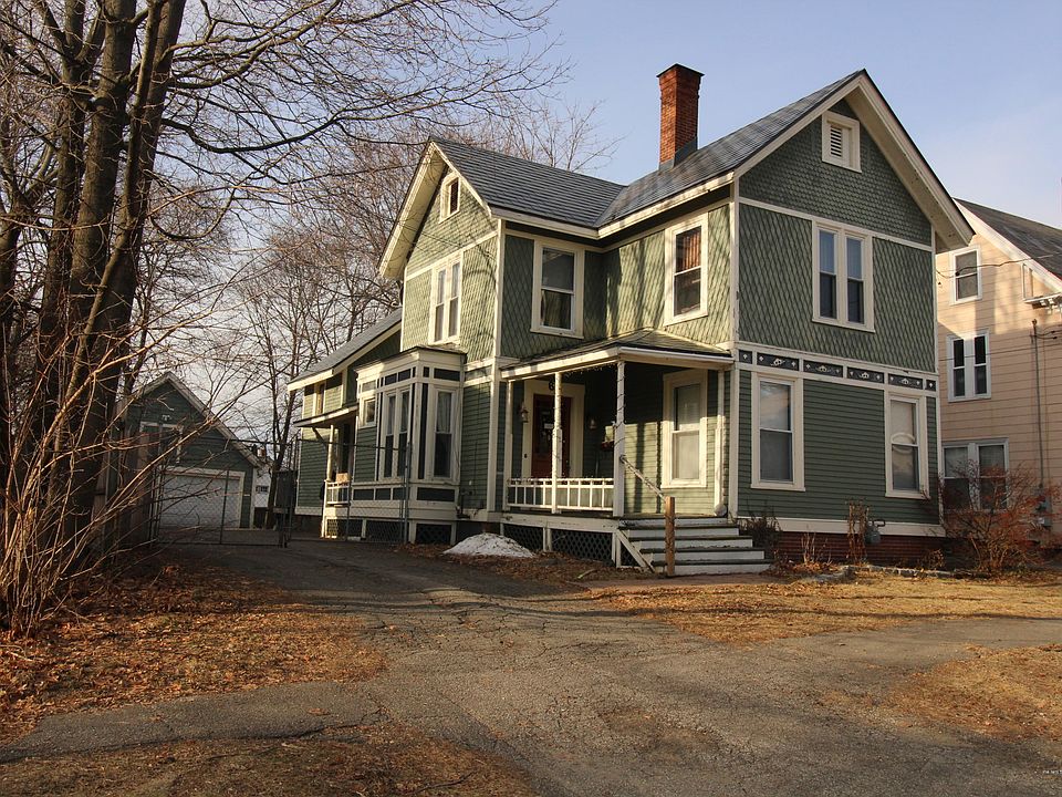 2nd image of 61 Holyoke St