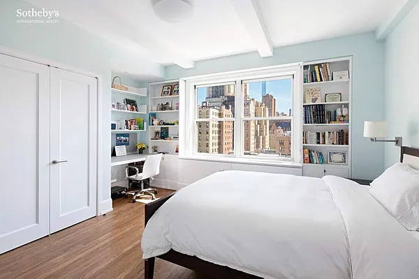 Sold by Sotheby's International Realty | media 27