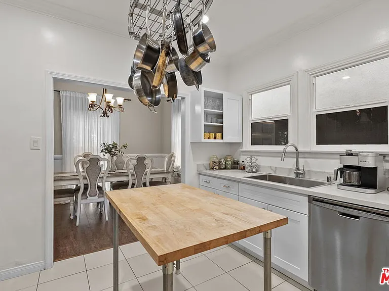 9528 W Olympic Blvd — Photo 8