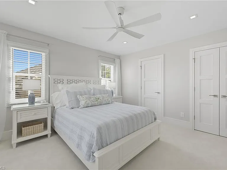 360 Carlton Pl #11 — Photo 31
