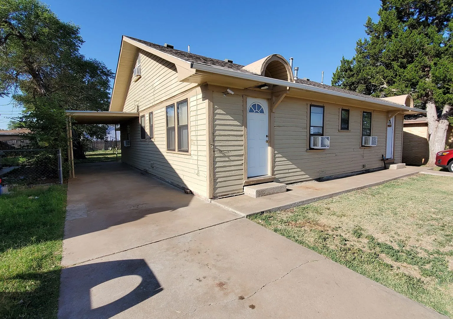 1309 W I-40 — Photo 1