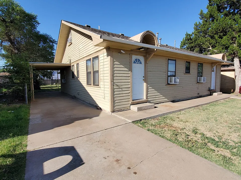 1309 W Interstate Highway 40