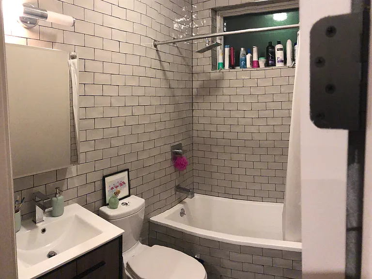 316 Evergreen Ave #4FF — Photo 6