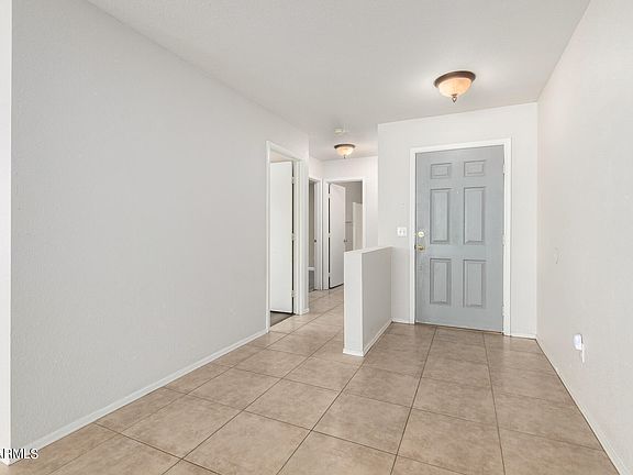 3rd image of 4 W THURMAN Drive