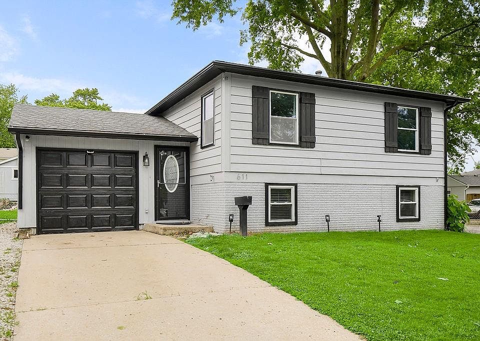 1st image of 611 N Aztec Pl