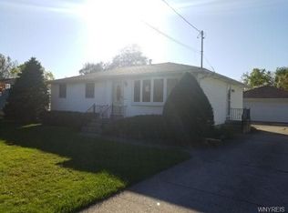 226 Seneca Pl, Lancaster, NY 14086
