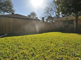 9718 Springmont Dr, Houston, TX 77080