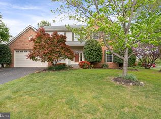 20716 Rainsboro Dr, Ashburn, VA 20147
