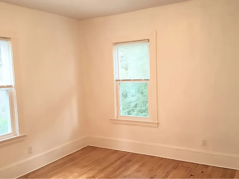 18 Mechanic St — Photo 13