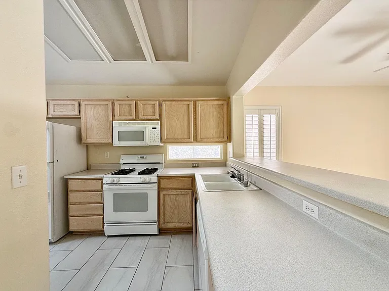 495 Edgefield Ridge Pl — Photo 43