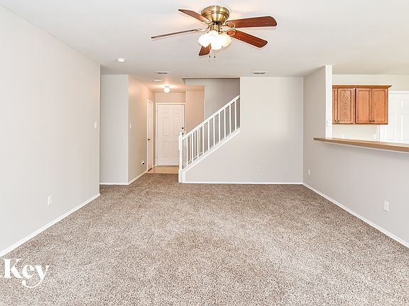 2nd image of 1589 Sandhurst Dr