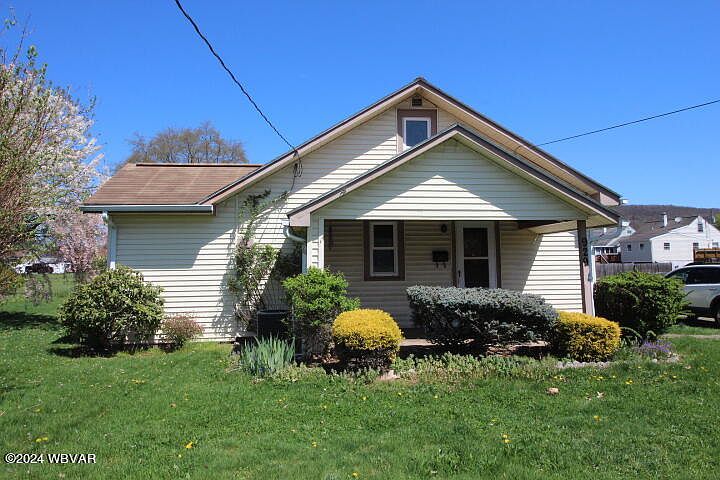 1st image of 929 Weldon St