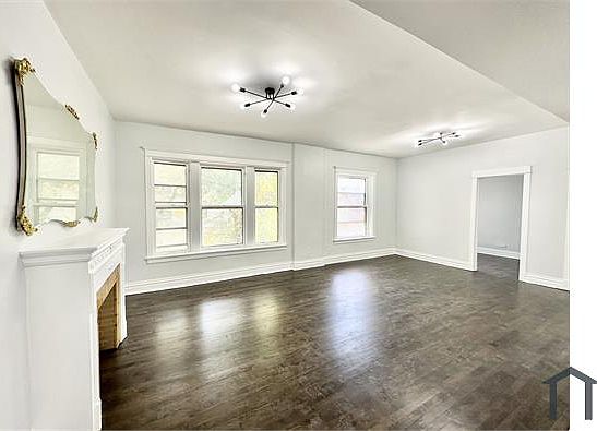 2nd image of 4302 S Fairfield Ave APT 2
