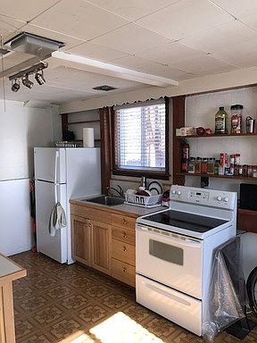 4th image of 3904 N Zenobia St