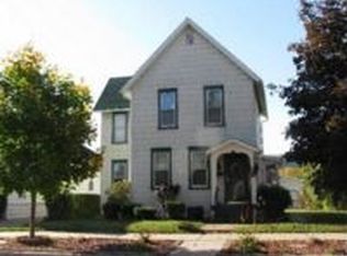 307 E Sanborn St, Winona, MN 55987