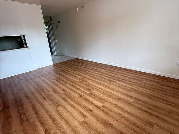 4th image of 485 Finley St #3