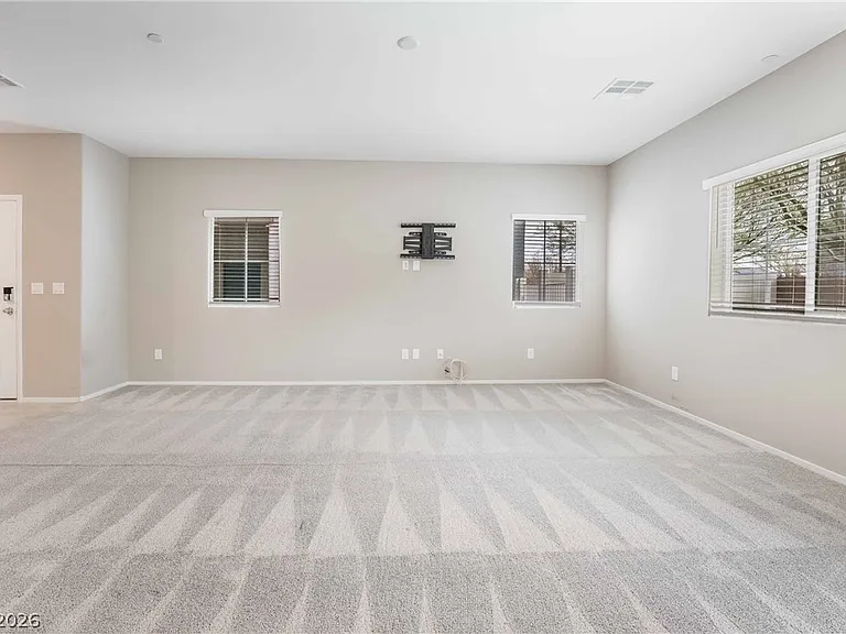 2725 Rainy Meadows Ave — Photo 9
