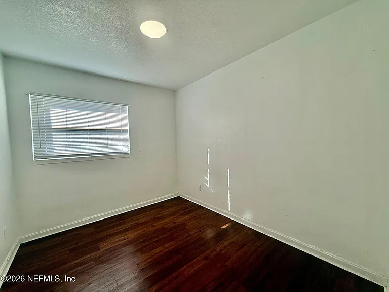 7118 Pellias Rd — Photo 19