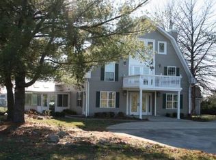 10186 Shelbyville Rd, Simpsonville, KY 40067
