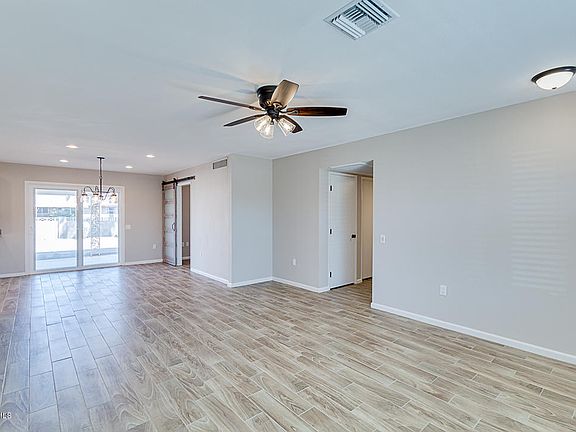 4th image of 10948 W Crestbrook Dr