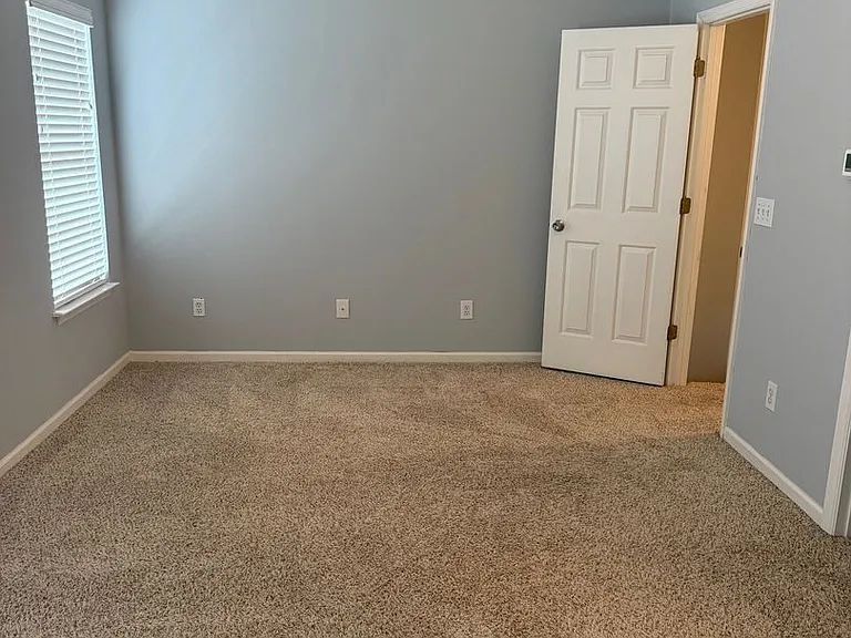 5048 Bartholomews Ln — Photo 11