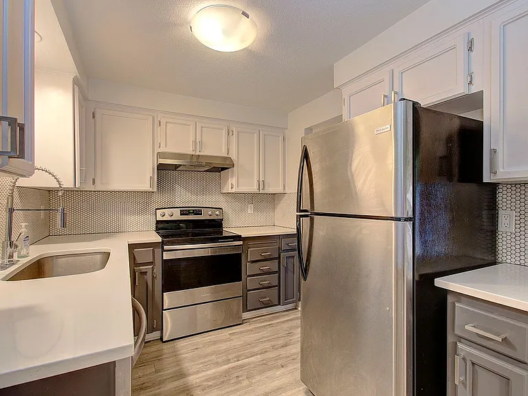 607 SE 121st Ave #39 — Photo 7