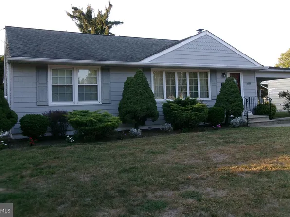 1027 Ashton Ave, Beverly, NJ 08010