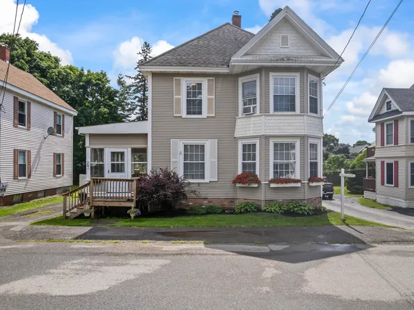 29 Brimmer Street, Brewer, ME 04412