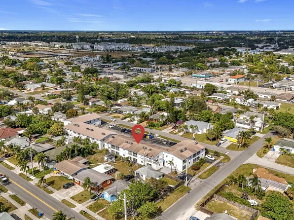 410 W Palm Street #24, Lantana, FL 33462