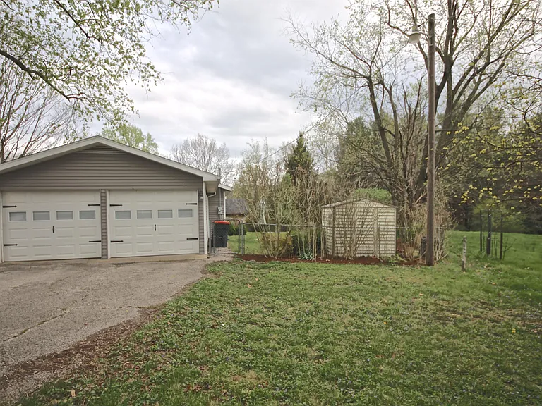 3801 W Woodyard Rd — Photo 2
