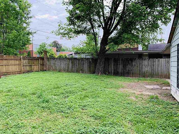 3rd image of 3730 Freemile Ave