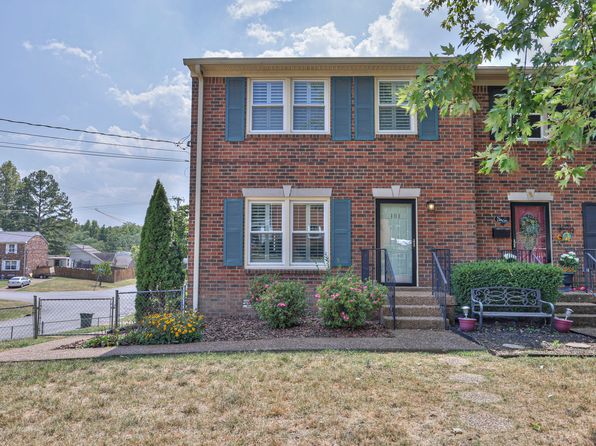 101 Woodcraft Ct