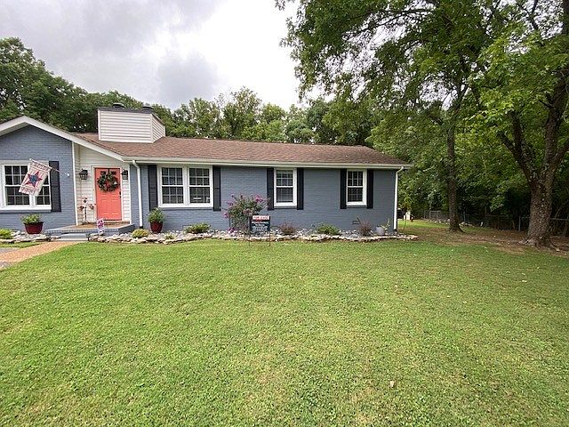 1st image of 2439 Bellevue Manor Dr