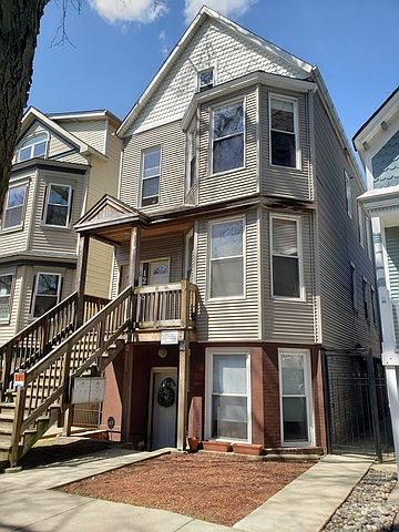 1st image of 1236 W Oakdale Ave #G