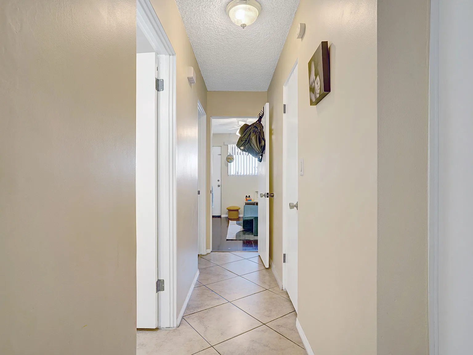 2 bed, 861 sqft, $2,150 — Photo 1