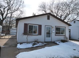 385 W Brockton Ave, Madison Heights, MI 48071