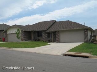 3796 W Brook Ct, Springfield, MO 65807