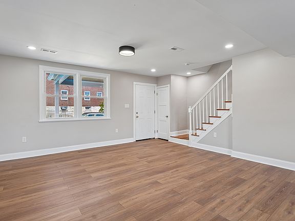 4th image of 3111 Hanlon Ave