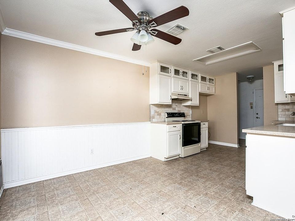 1st image of 97553 Claudia Cir