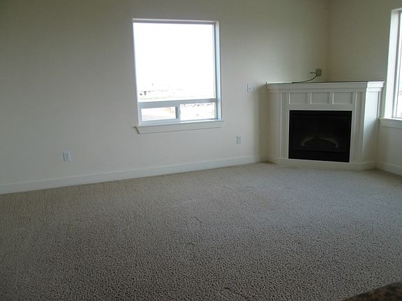 4th image of 401 Westport View St #301