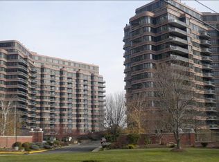 100 Winston Dr APT 8JS, Cliffside Park, NJ 07010