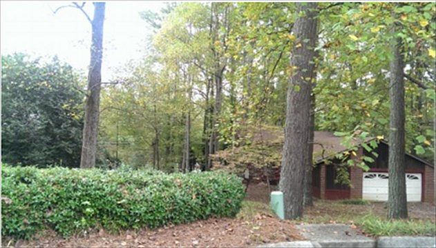 2nd image of 6864 Parkwood Ct