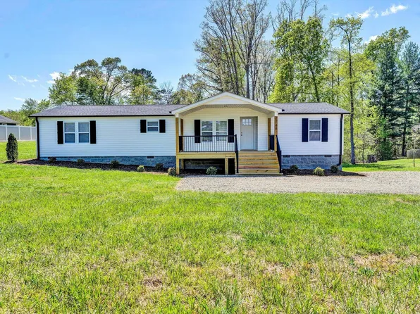 2748 Taylors Rd, Boones Mill, VA 24065