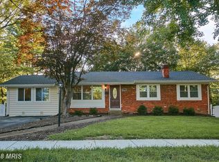 10416 Darby St, Fairfax, VA 22030