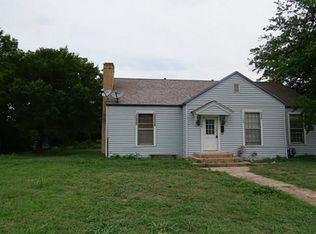 1000 W Main St, Honey Grove, TX 75446